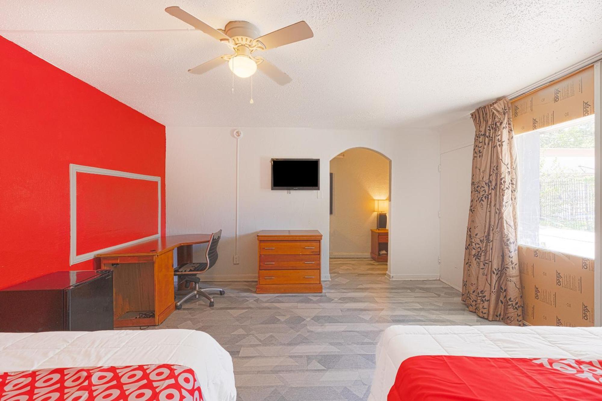 Rest Up Inn Houston Exterior foto